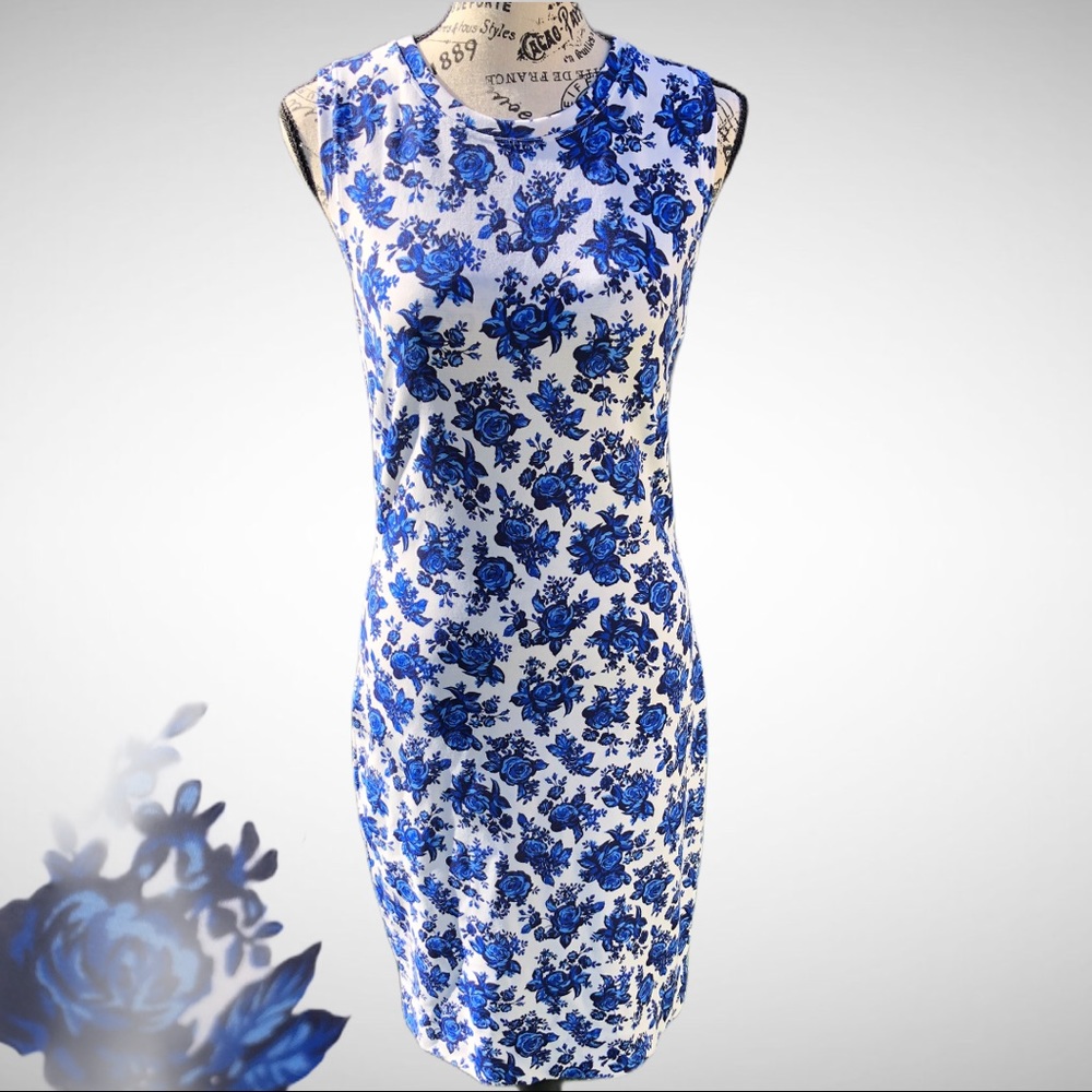 Cremieux White and Blue Rose Sleeveless Dress Size M